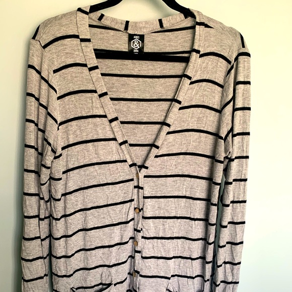 Women’s Agnes & Dora Essential Cardigan Large Gray and Black Stripe - Picture 1 of 7